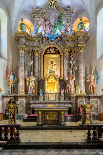 Ołtarz główny – Ołtarz Nawrócenia św. Pawła