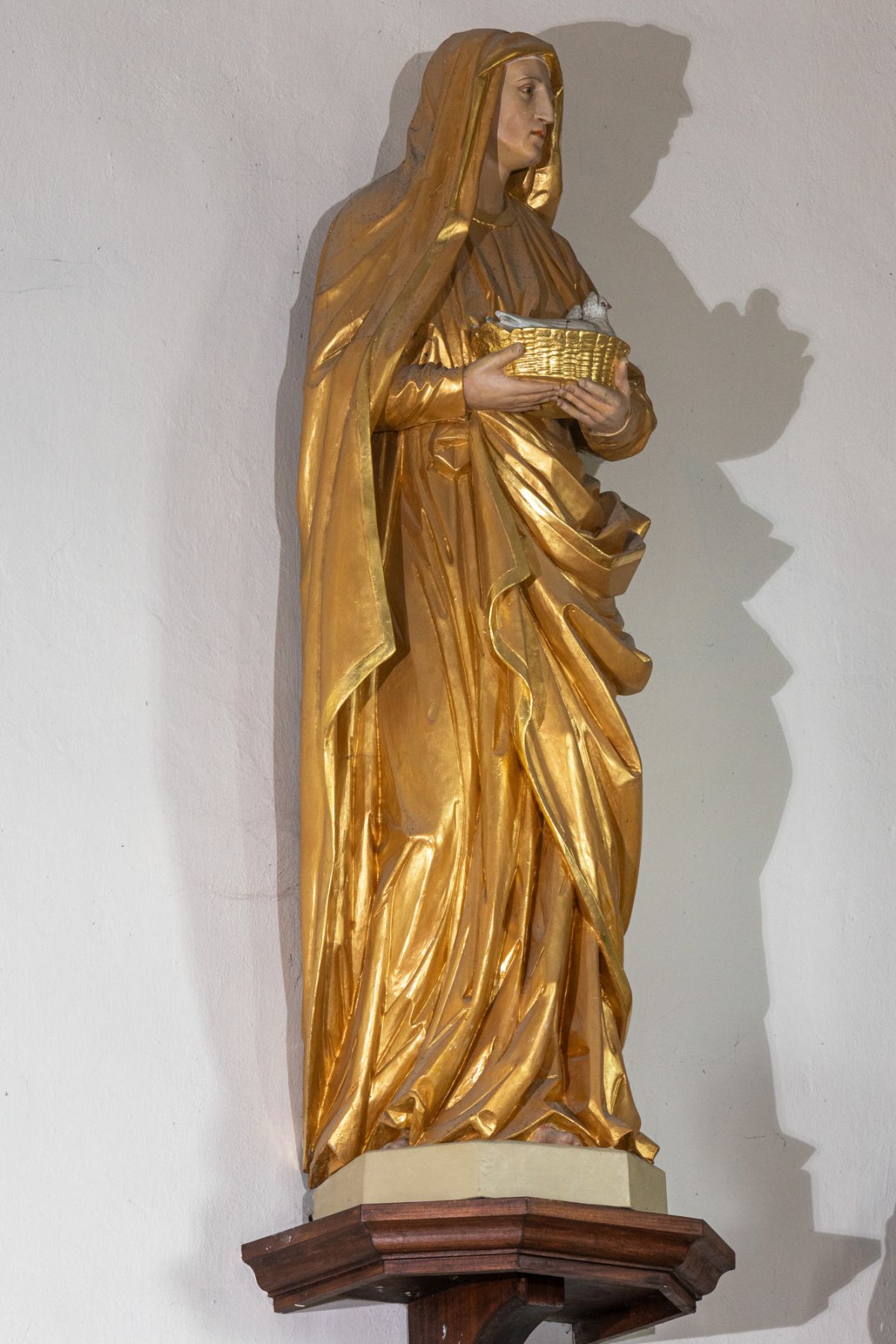 Rzeźba świętej Elżbiety