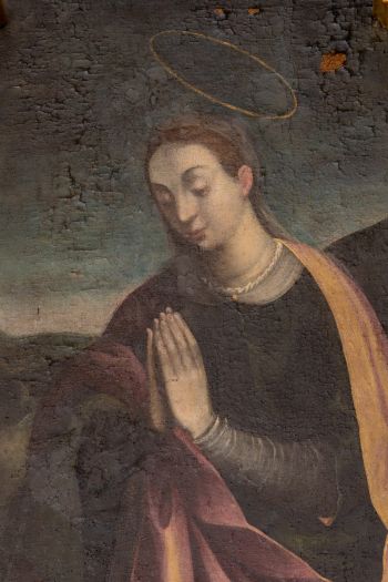 Obraz świętej Agnieszki w ołtarzu głównym