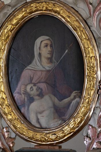 Matka Boska Bolesna - w prawym ołtarzu przytęczowym