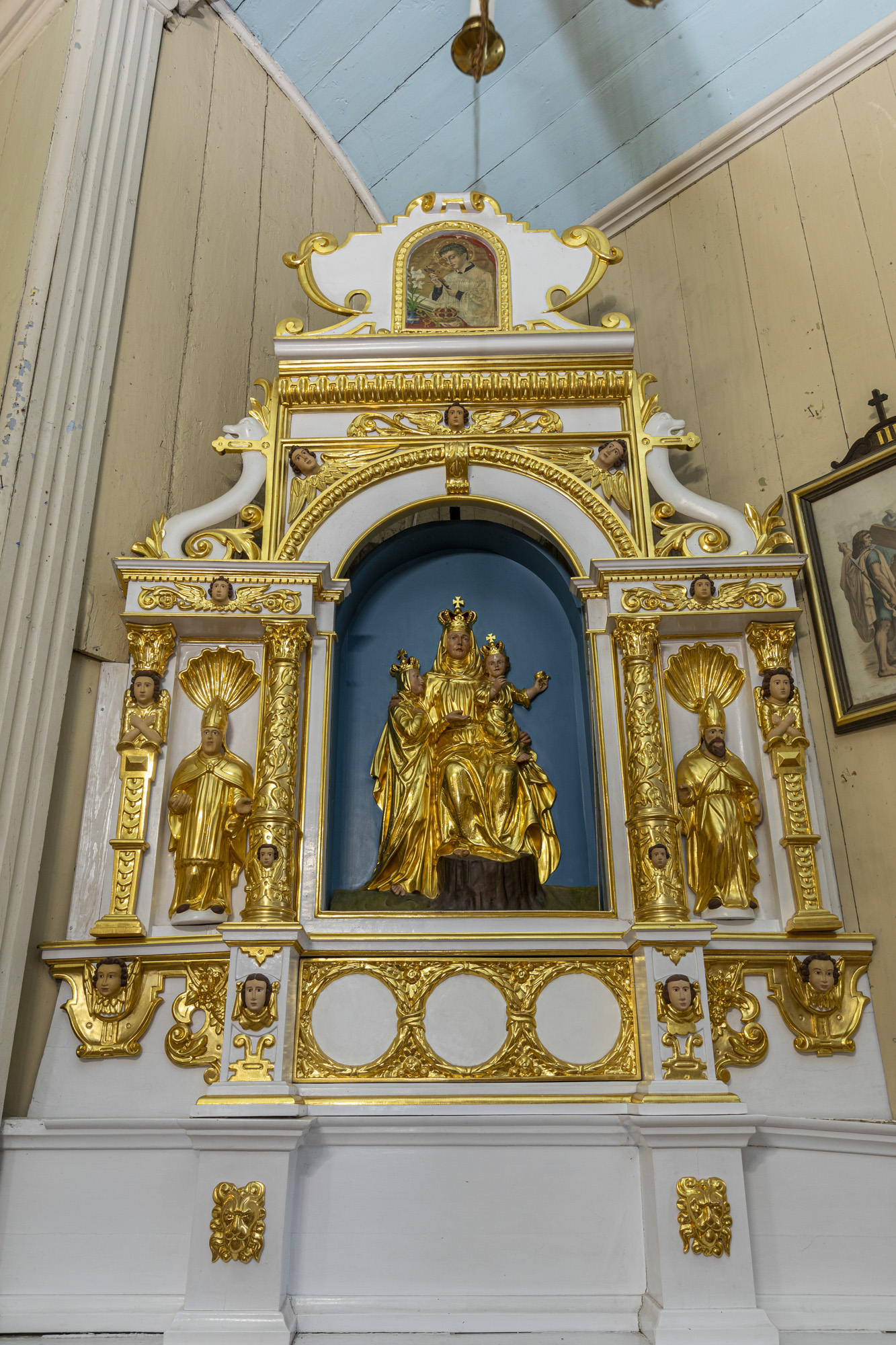 Ołtarz boczny – pw. Świętej Anny